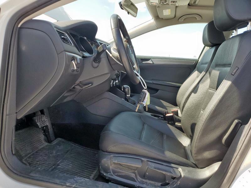 2015 VOLKSWAGEN JETTA TDI 3VWLA7AJ3FM332897