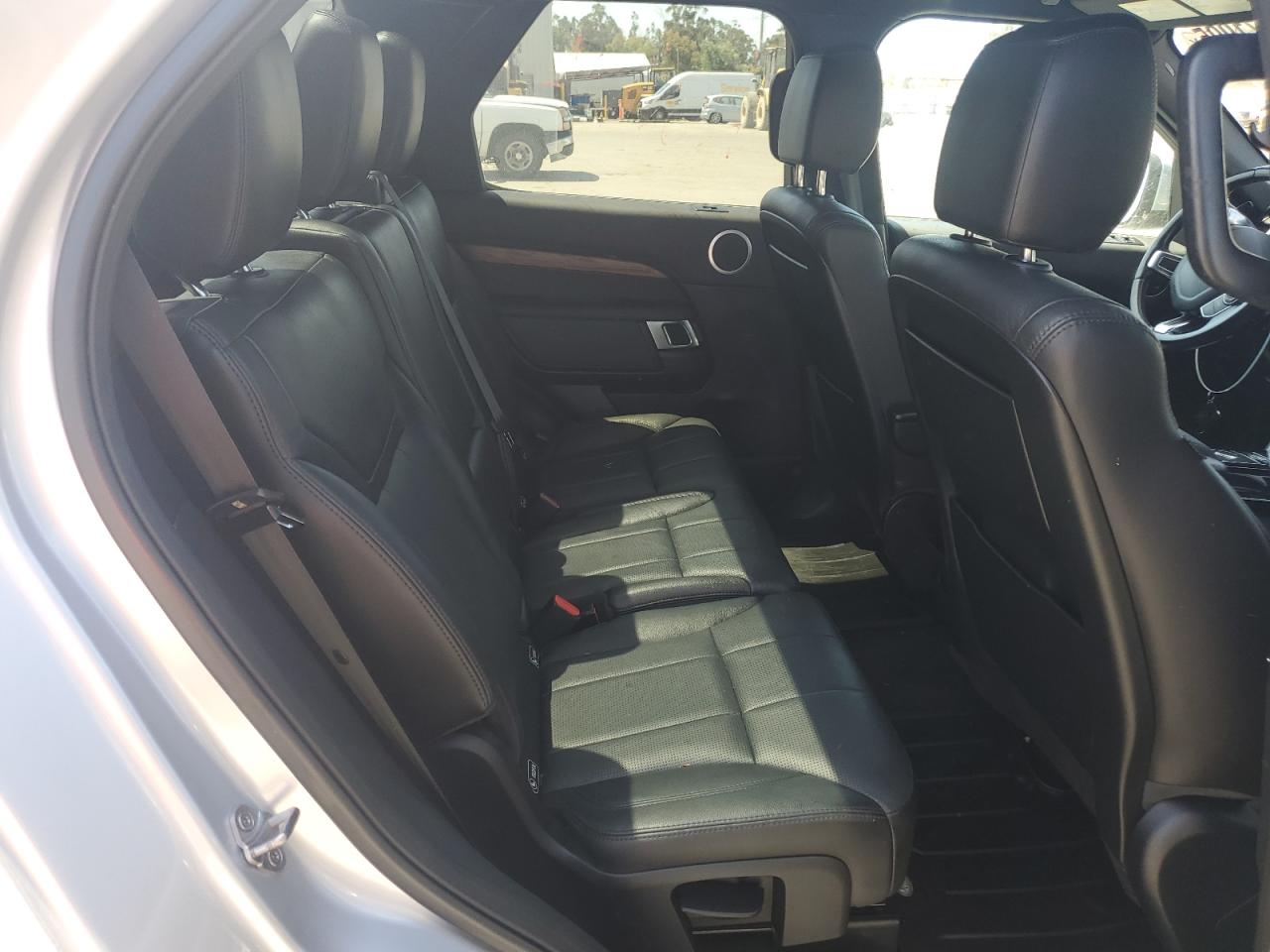 Lot #3311826183 2017 LAND DISCOVERY HSE