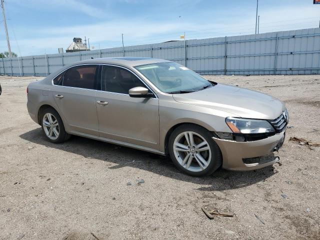 2015 VOLKSWAGEN PASSAT SEL 1VWCV7A34FC098230