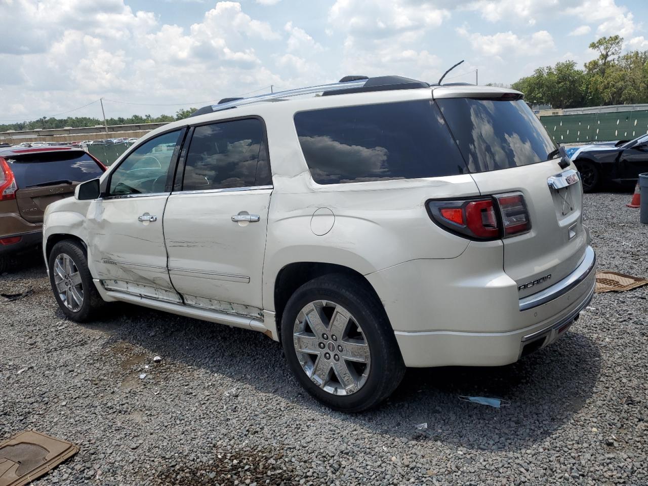GMC ACADIA DENALI