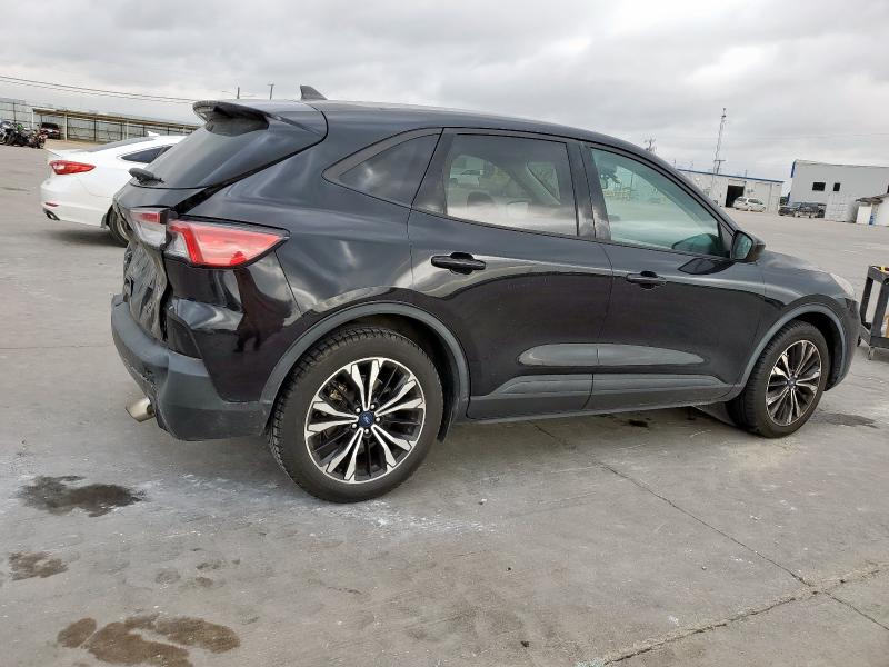 2021 FORD ESCAPE SE - 1FMCU0G68MUA28814