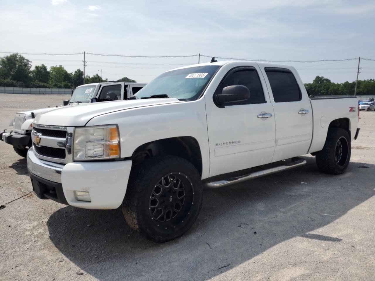 CHEVROLET SILVERADO K1500 LT