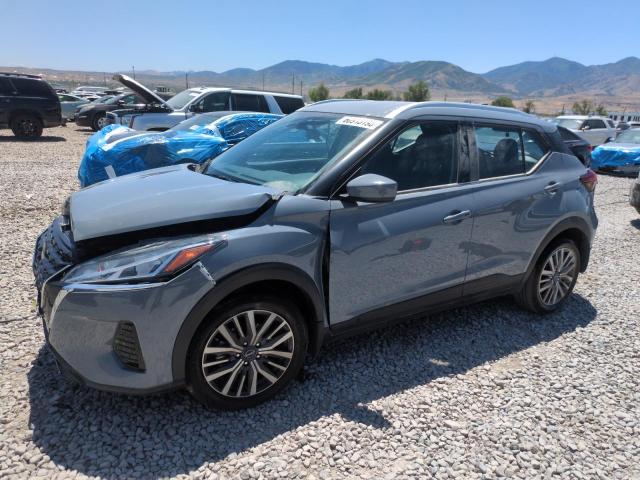 NISSAN KICKS SV