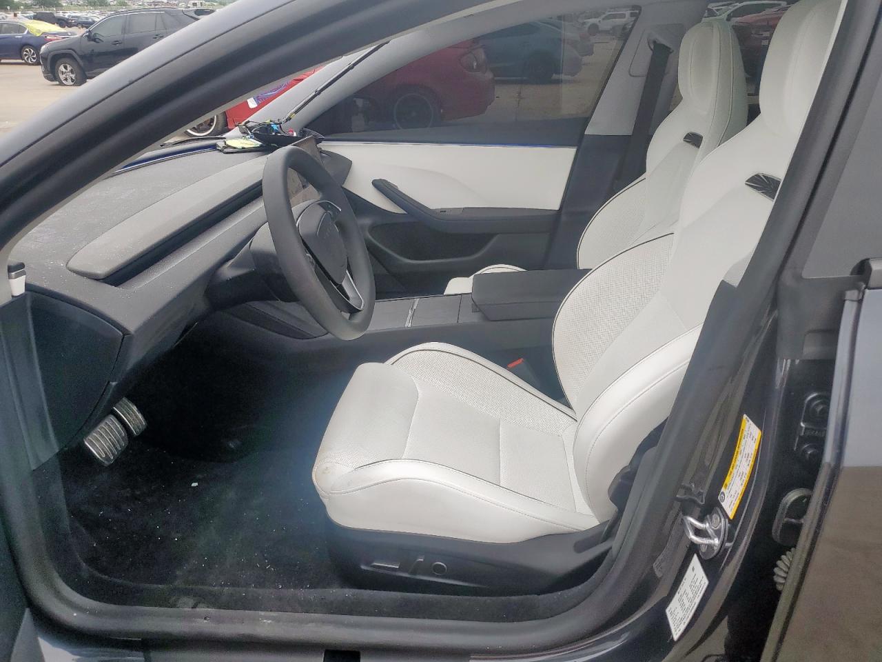 Tesla Model 3 2025