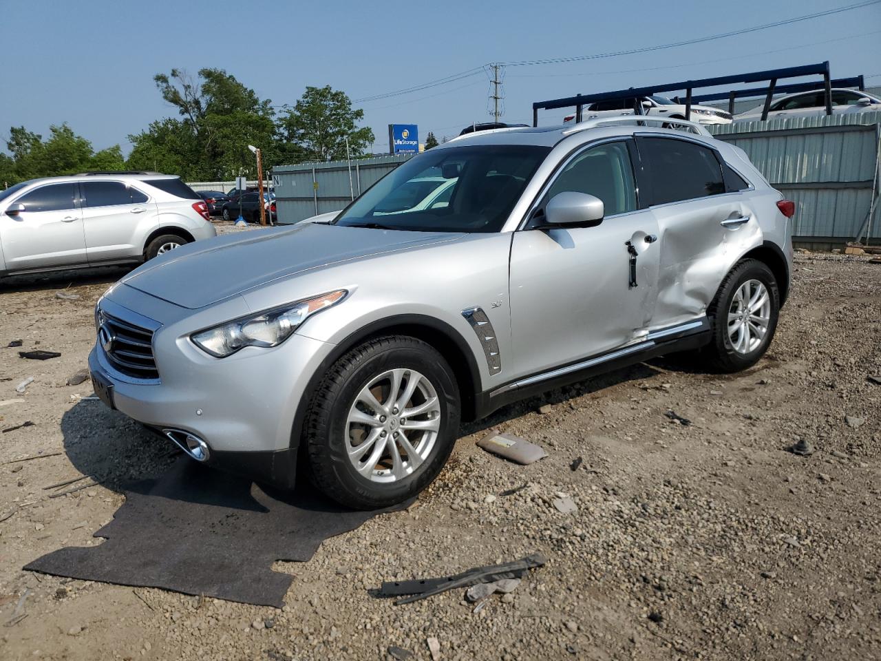 INFINITI QX70