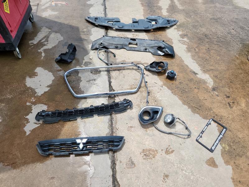 2015 MITSUBISHI OUTLANDER - 4A4AP3AU3FE017026