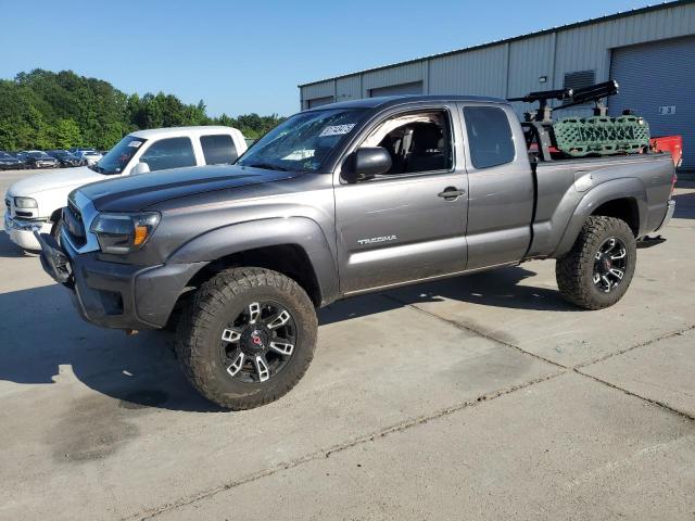 TOYOTA TACOMA