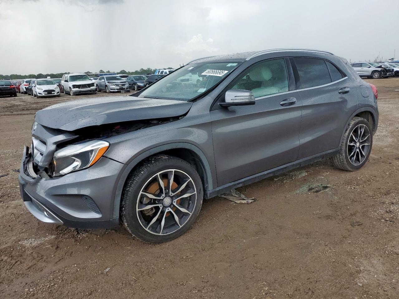 MERCEDES-BENZ GLA-CLASS 250