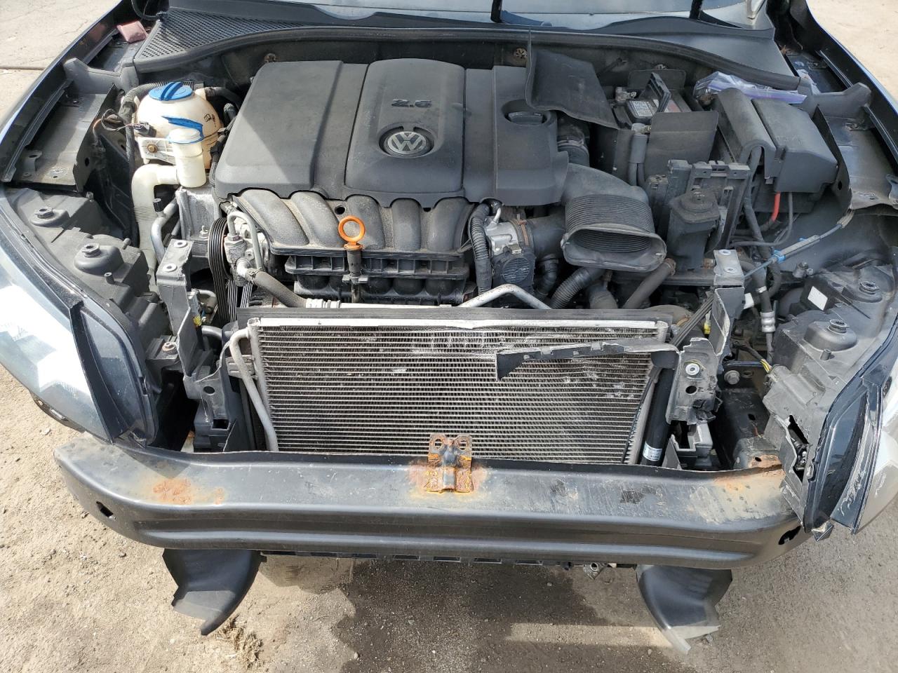 Volkswagen Passat s 2012
