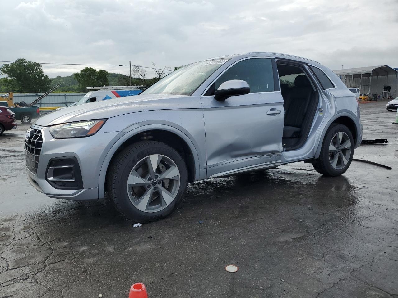 AUDI Q5 PREMIUM PLUS 40