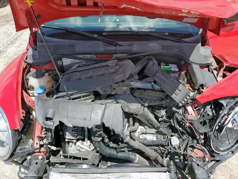 2018 VOLKSWAGEN BEETLE S 3VWFD7AT6JM720933