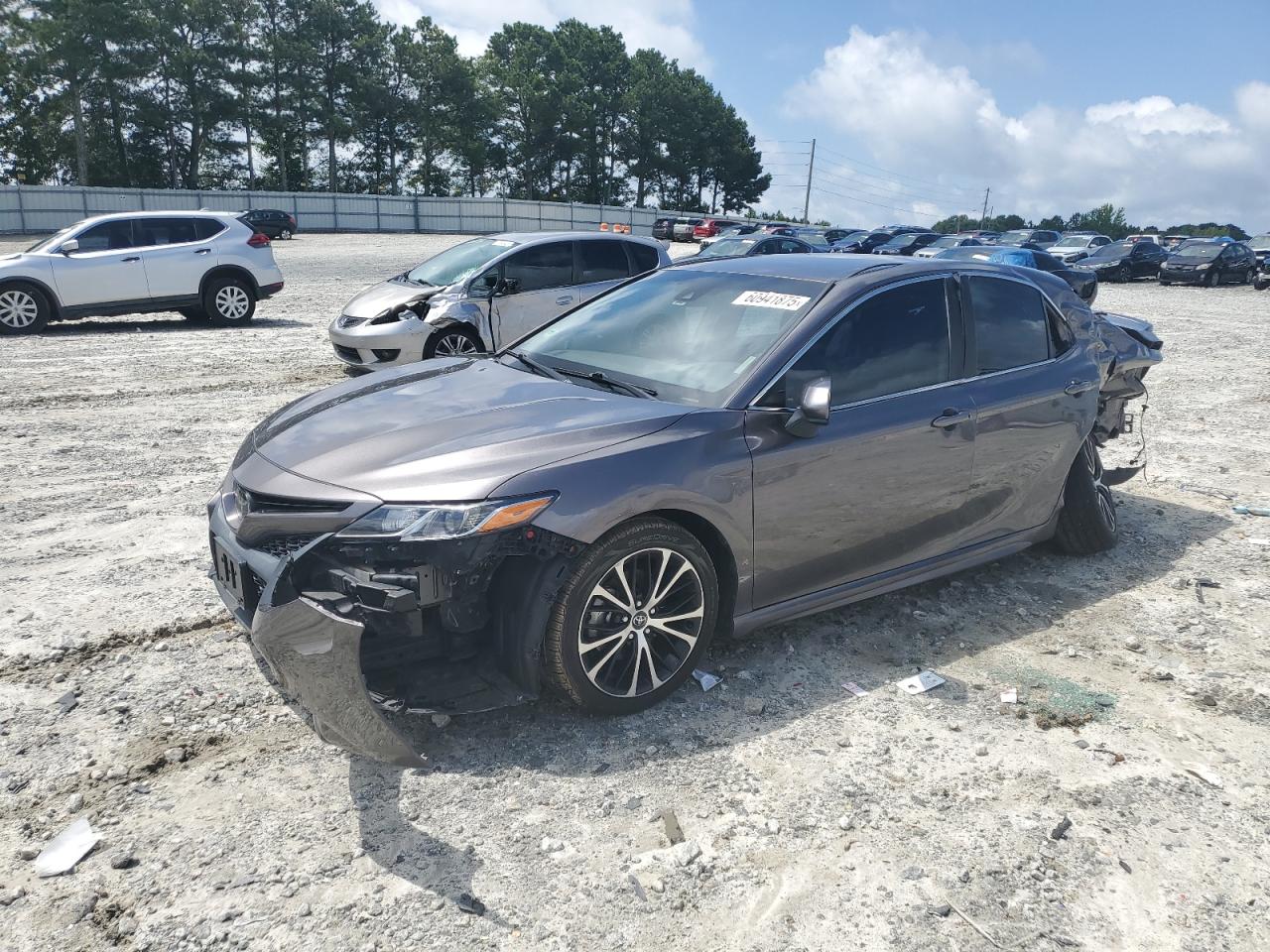 TOYOTA CAMRY SE