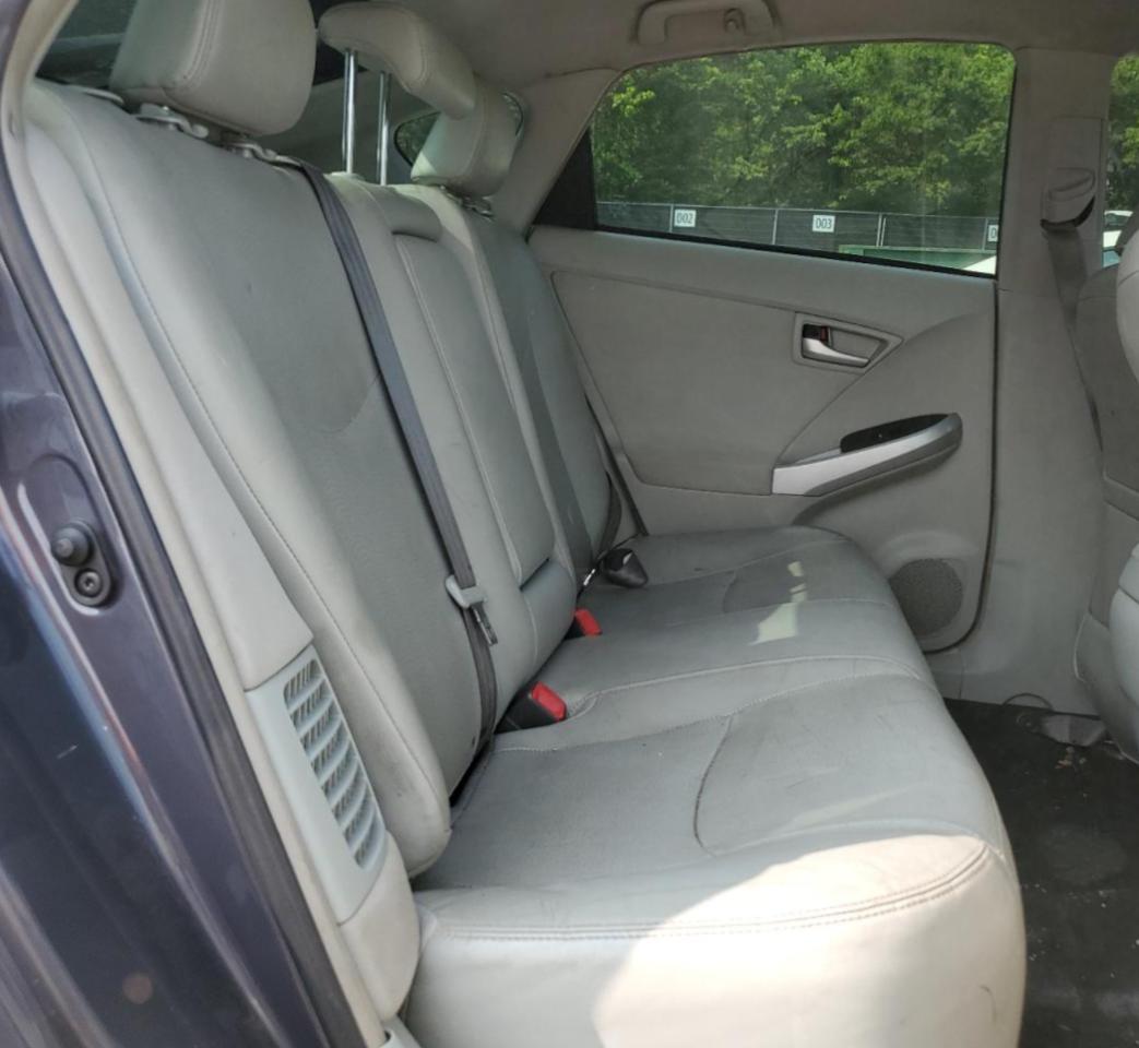 Toyota Prius 2015