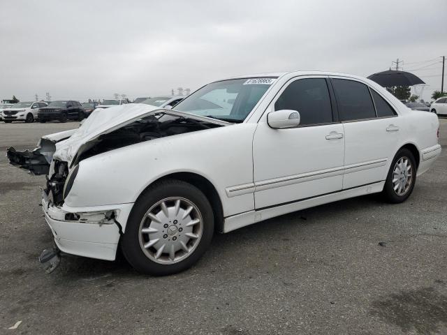 MERCEDES-BENZ E 320