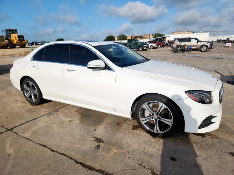 Vin: wddzf4jb2ha081222, lot: 61779615, mercedes-benz e-class 300 20174