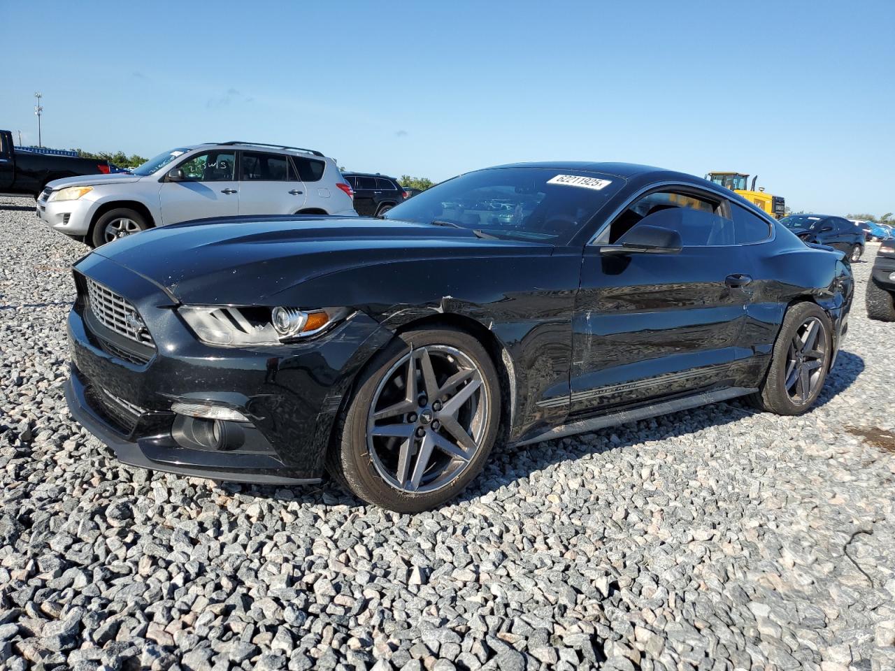 FORD MUSTANG