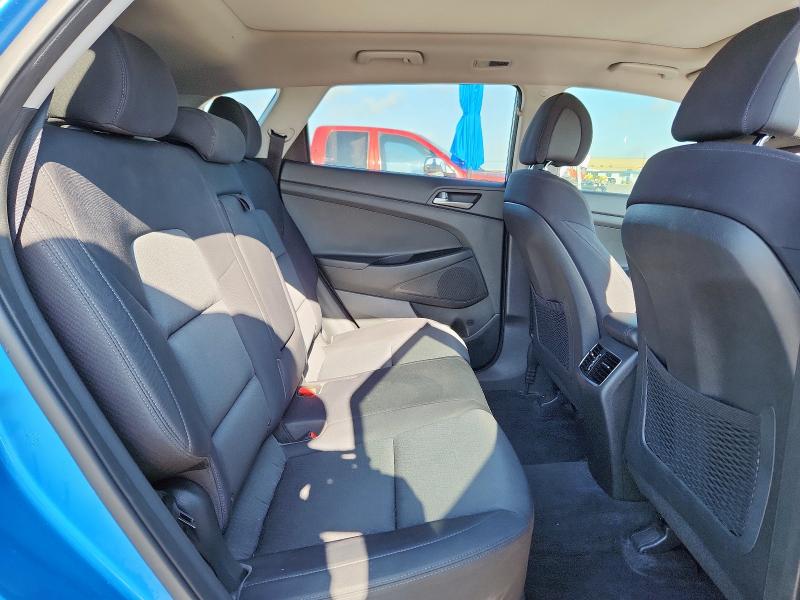 2018 HYUNDAI TUCSON VAL KM8J33A23JU625432