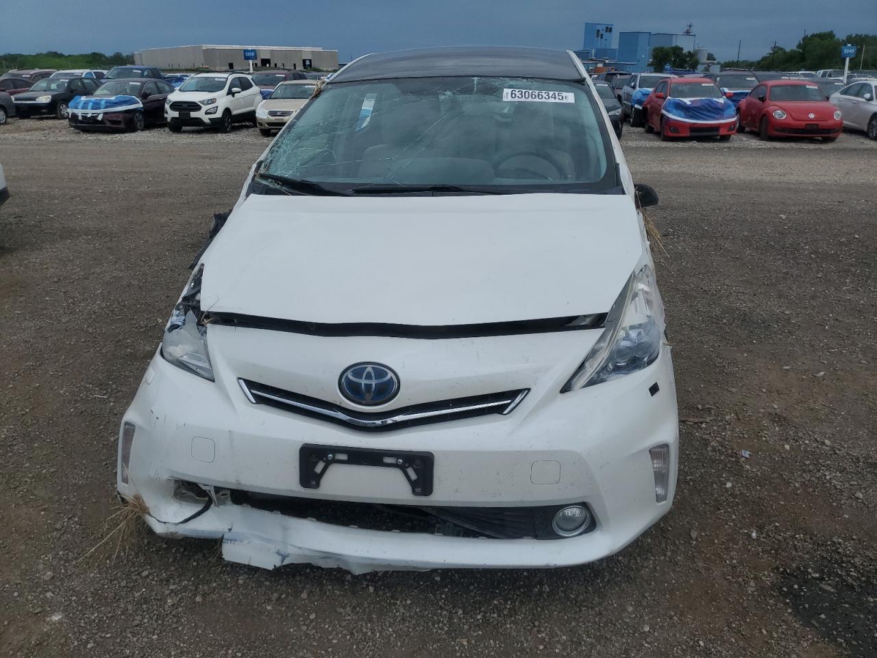 TOYOTA PRIUS V