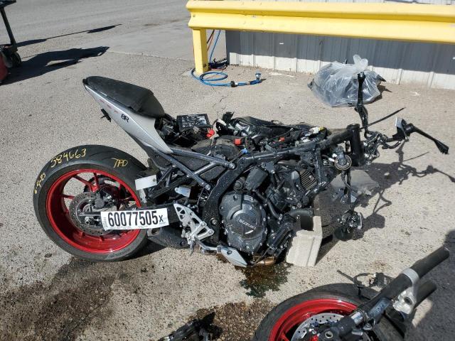 2024 SUZUKI GSX800 F JS1EM13B8R7103405