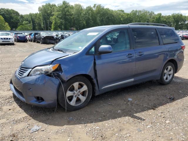 TOYOTA SIENNA LE