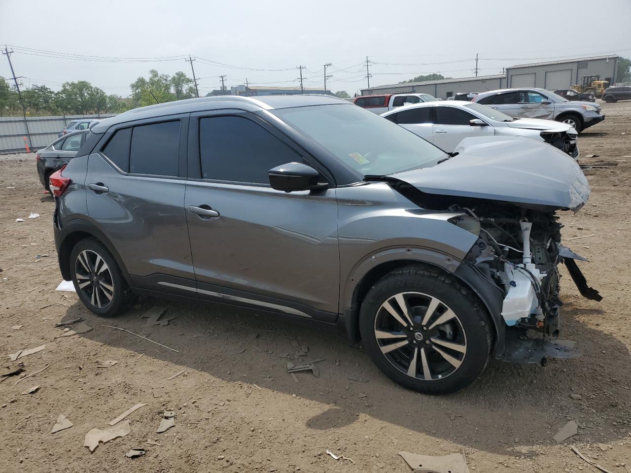NISSAN KICKS S