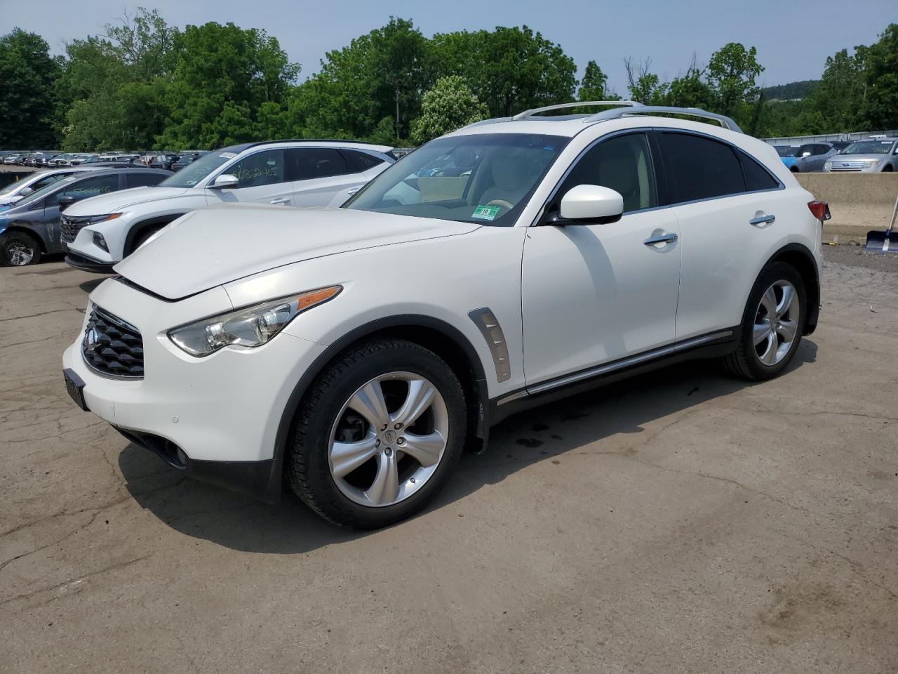 INFINITI FX35