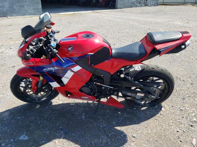 HONDA CBR600 RR 2024 red  gas JH2PC40J5RK100559 photo #4