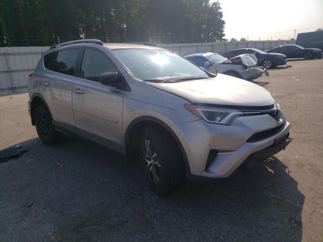 Vin: jtmbfrev9jj195107, lot: 62470305, toyota rav4 le 20184