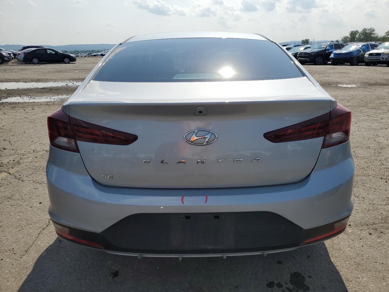 Hyundai Elantra se 2020