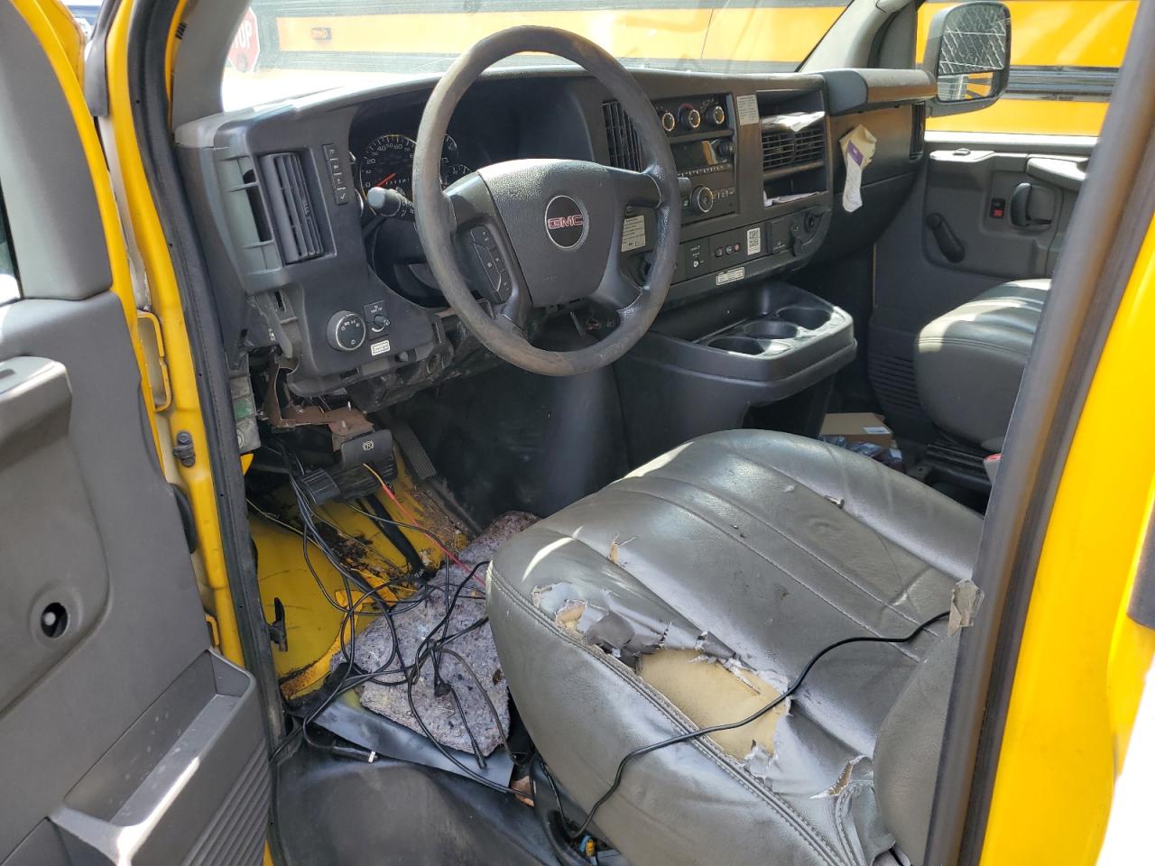 GMC SAVANA CUTAWAY G3500