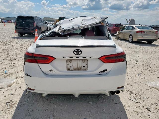2018 TOYOTA CAMRY L - 4T1B11HK9JU040388