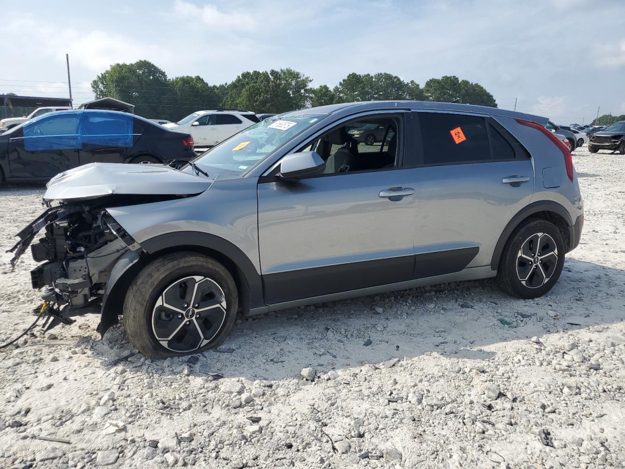 KIA NIRO LX