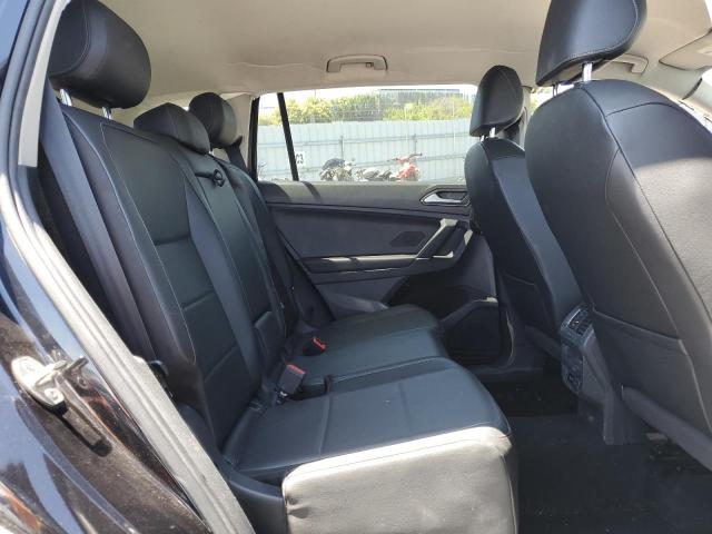2018 VOLKSWAGEN TIGUAN SE - 3VV2B7AX4JM153956
