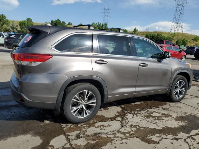 Vin: 5tdbzrfh5js807483, lot: 62724915, toyota highlander le 20183