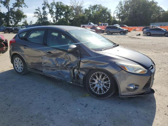 Vin: 1fahp3k23cl394648, lot: 60615565, ford focus se 20124