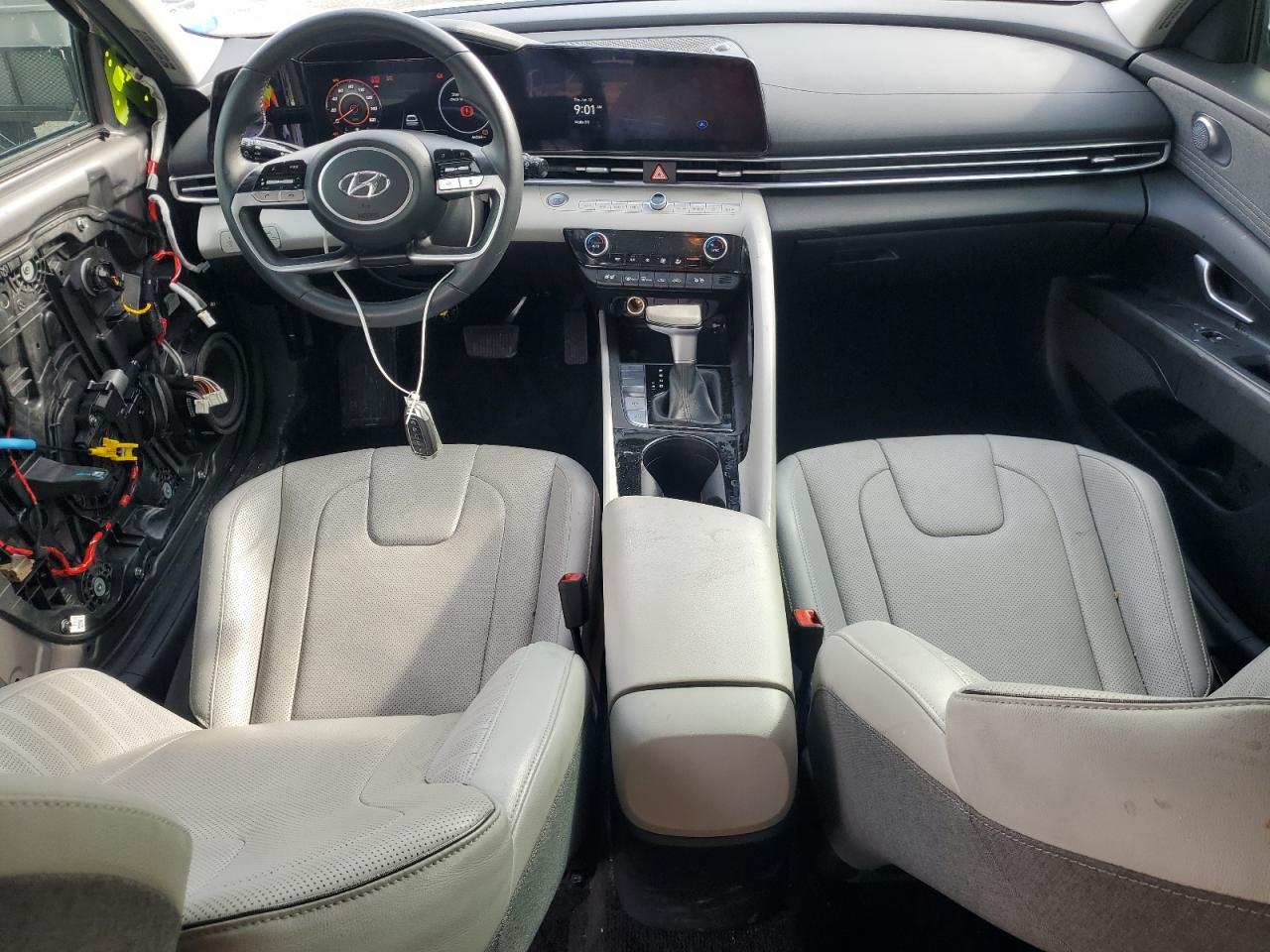 HYUNDAI ELANTRA LIMITED