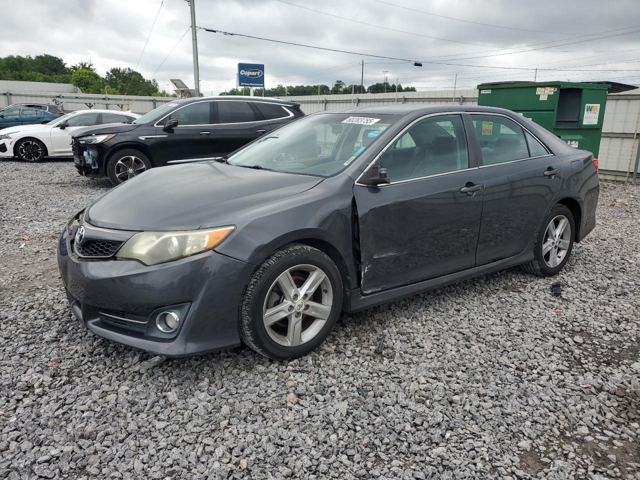 TOYOTA CAMRY BASE