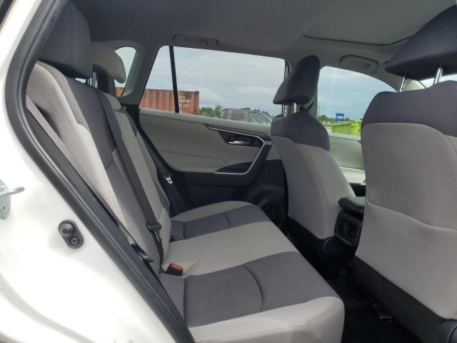 2019 TOYOTA RAV4 XLE - JTMW1RFV8KD015632