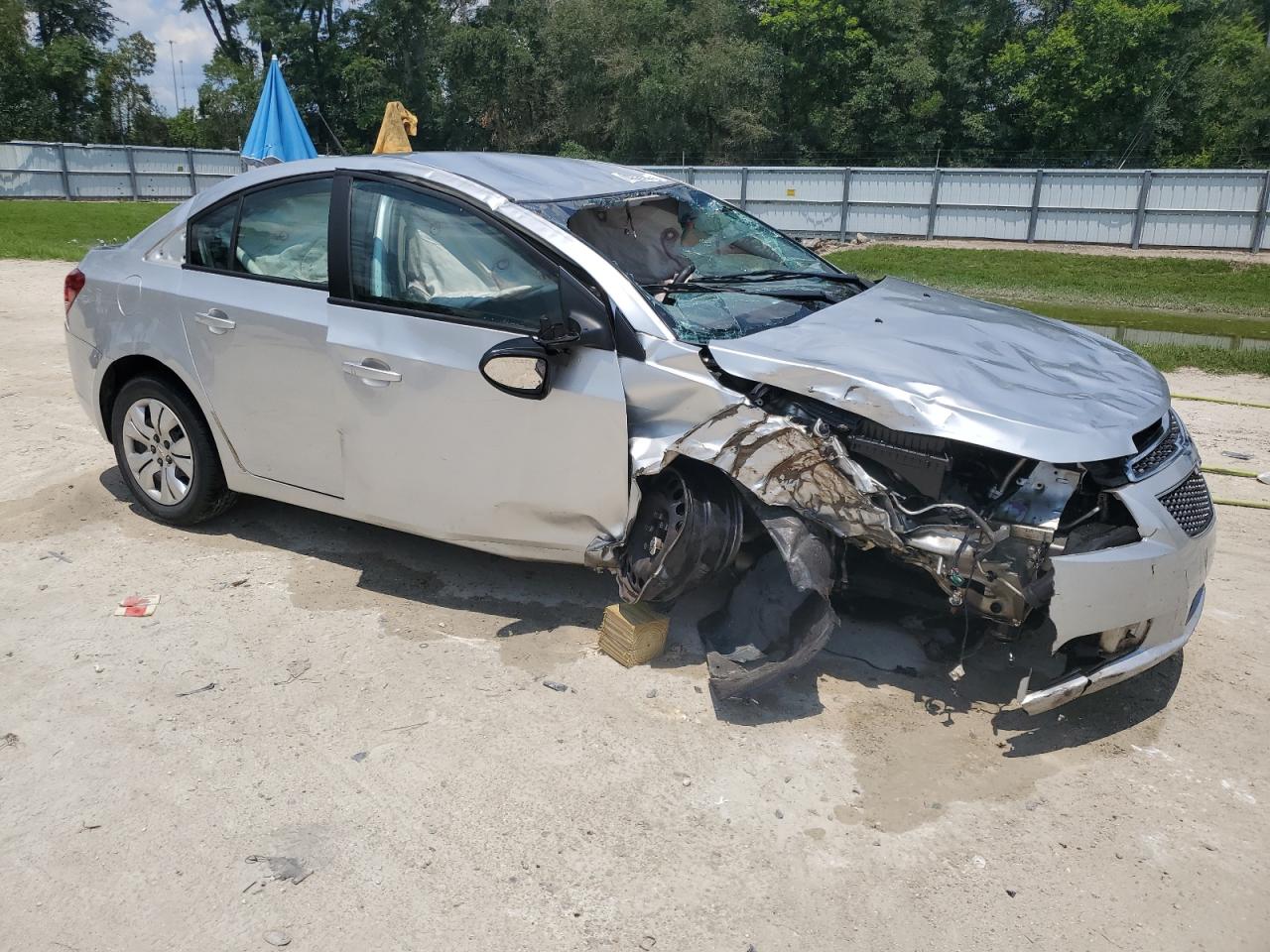 Chevrolet Cruze ls 2013