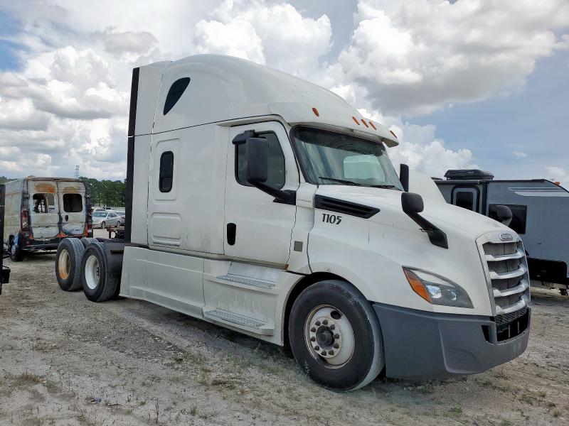 FREIGHTLINER CASCADIA 1 2020 white  diesel 3AKJHHDR6LSLJ9052 photo #1