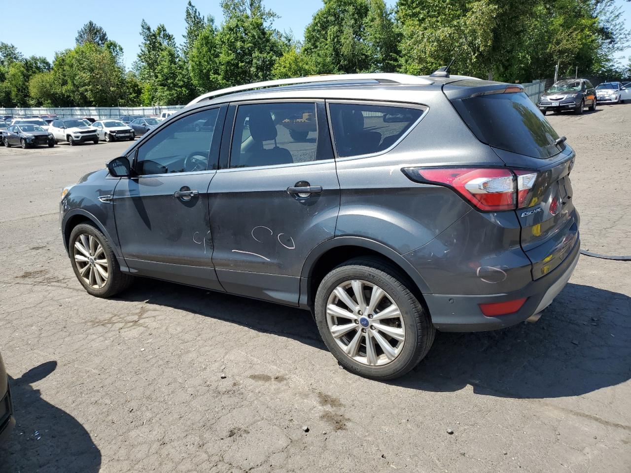 FORD ESCAPE TITANIUM