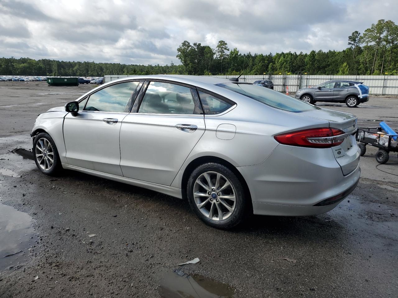 FORD FUSION SE