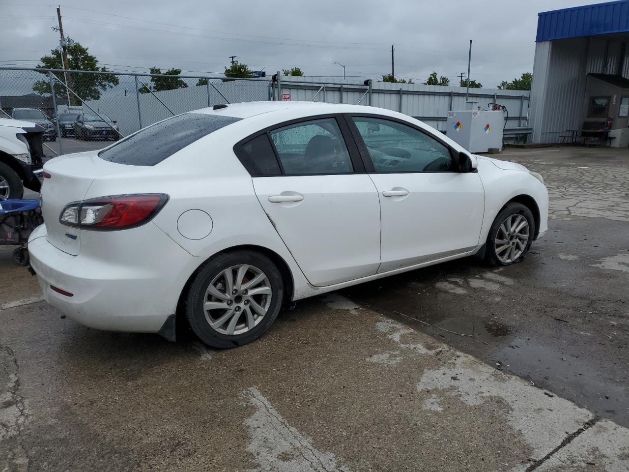 MAZDA 3 I