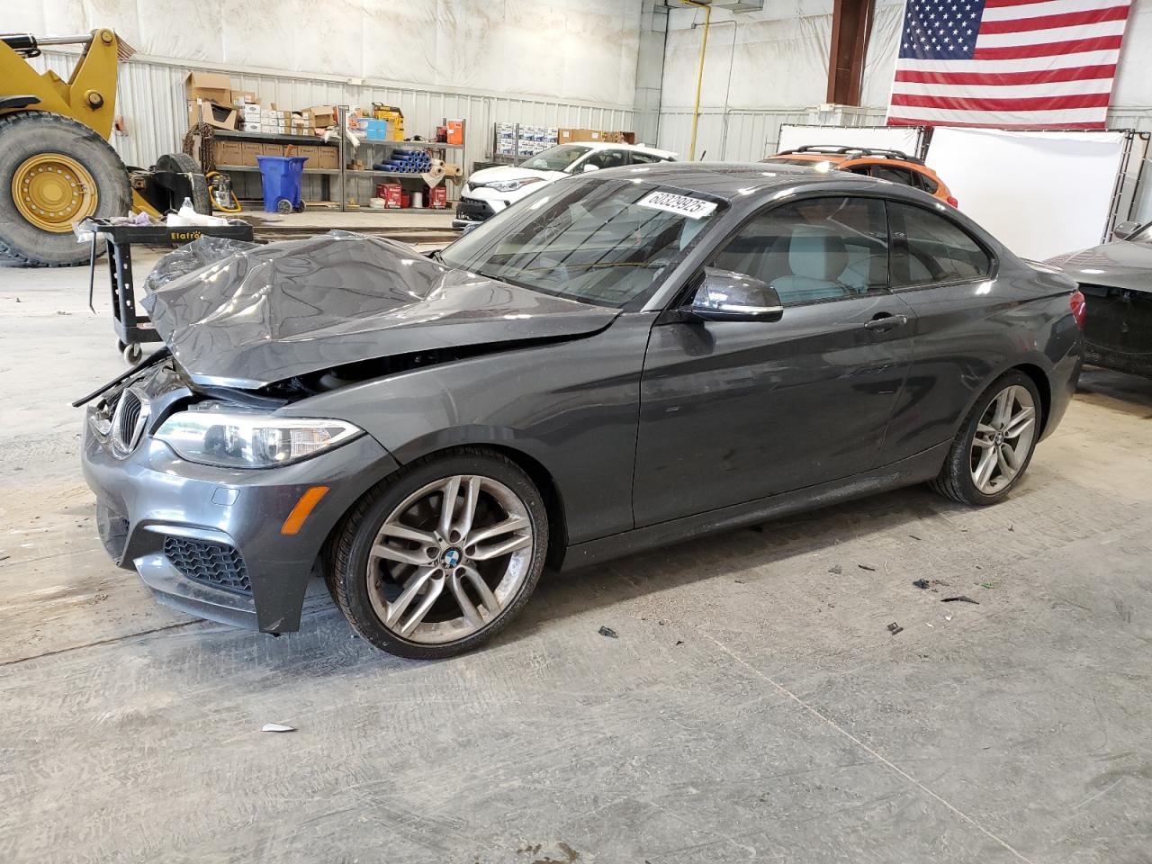 BMW 2 SERIES I