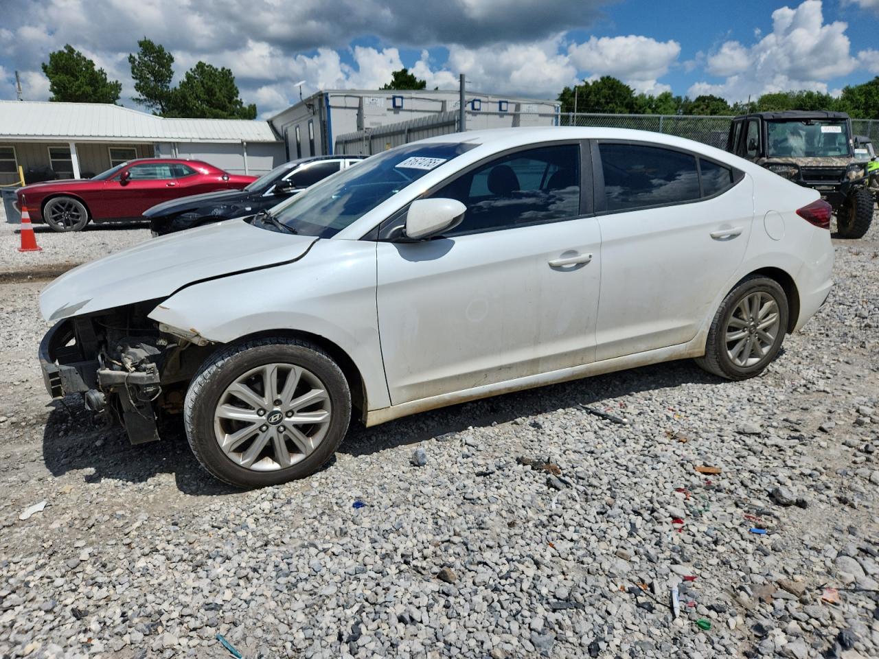 HYUNDAI ELANTRA SE