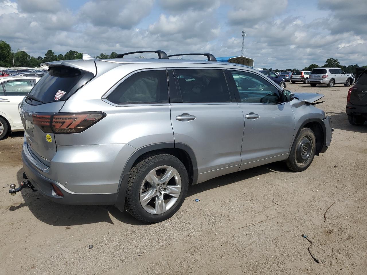 TOYOTA HIGHLANDER LIMITED