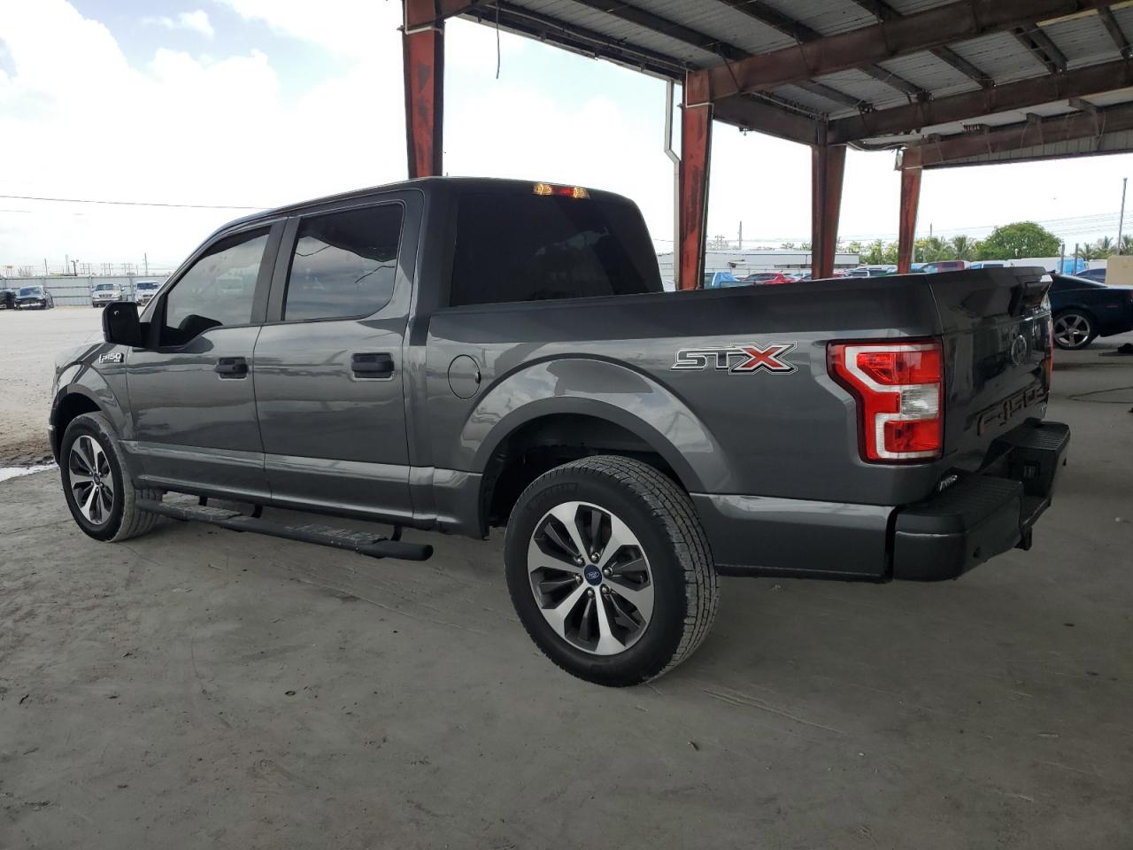 FORD F-150 SUPERCREW