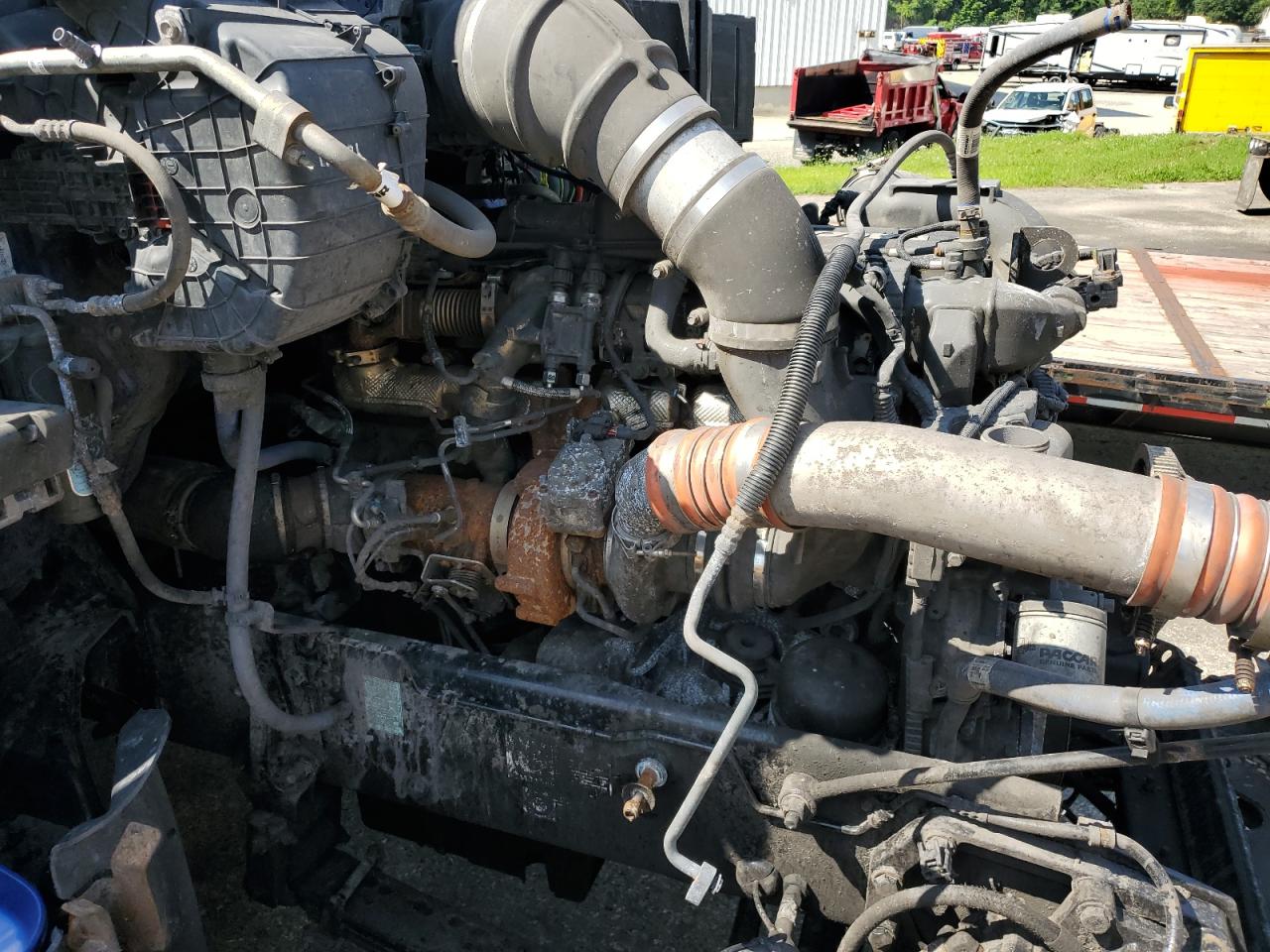 Lot #3255474446 2018 PETERBILT 567