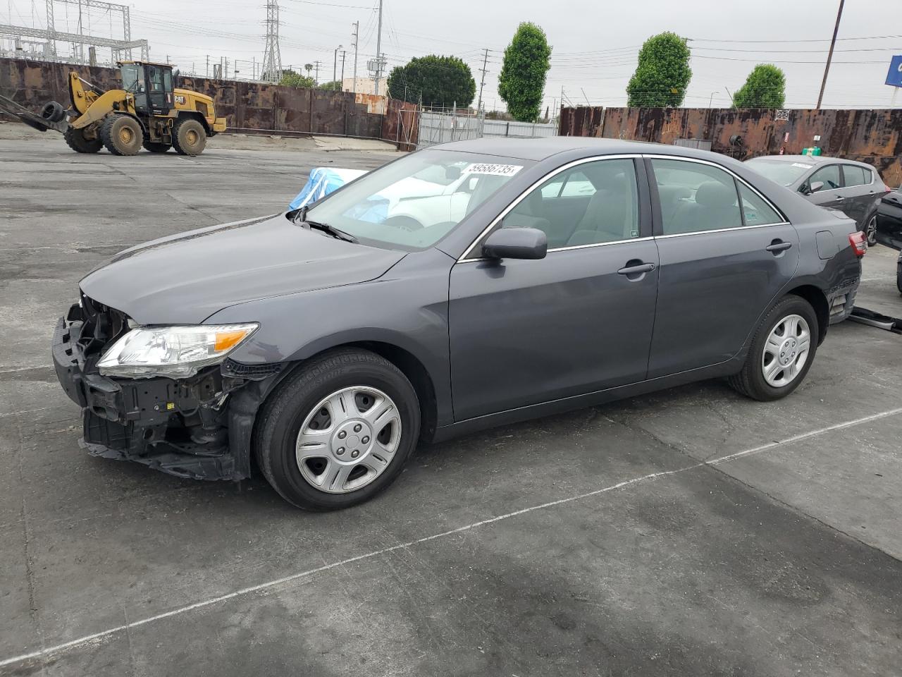 TOYOTA CAMRY BASE
