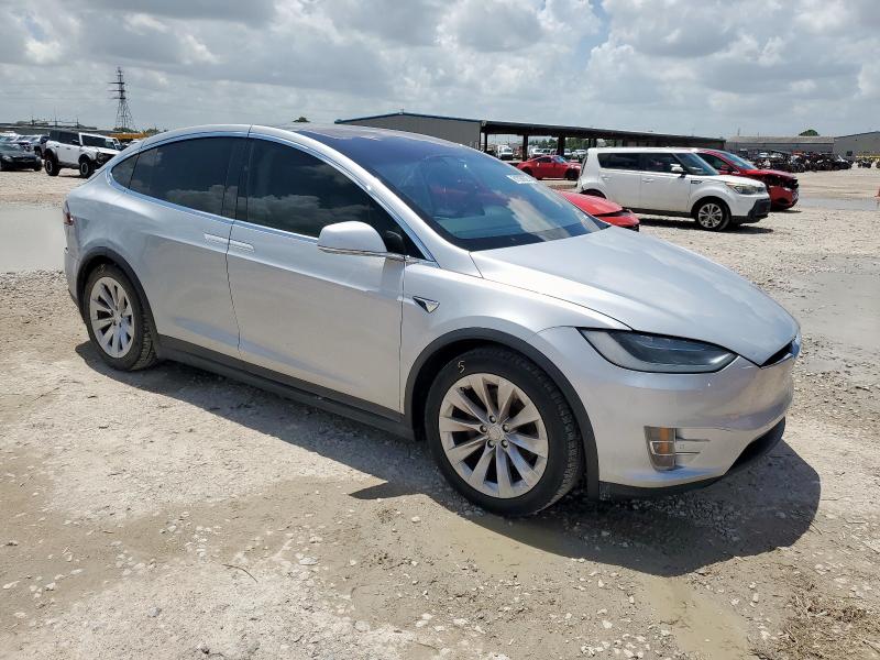 2018 TESLA MODEL X 5YJXCBE21JF113146